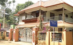 Mangalappillil Homestay